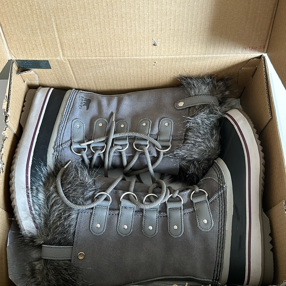 Sorel Joan of Artic Size 7.5 Women - Picture 11 of 12